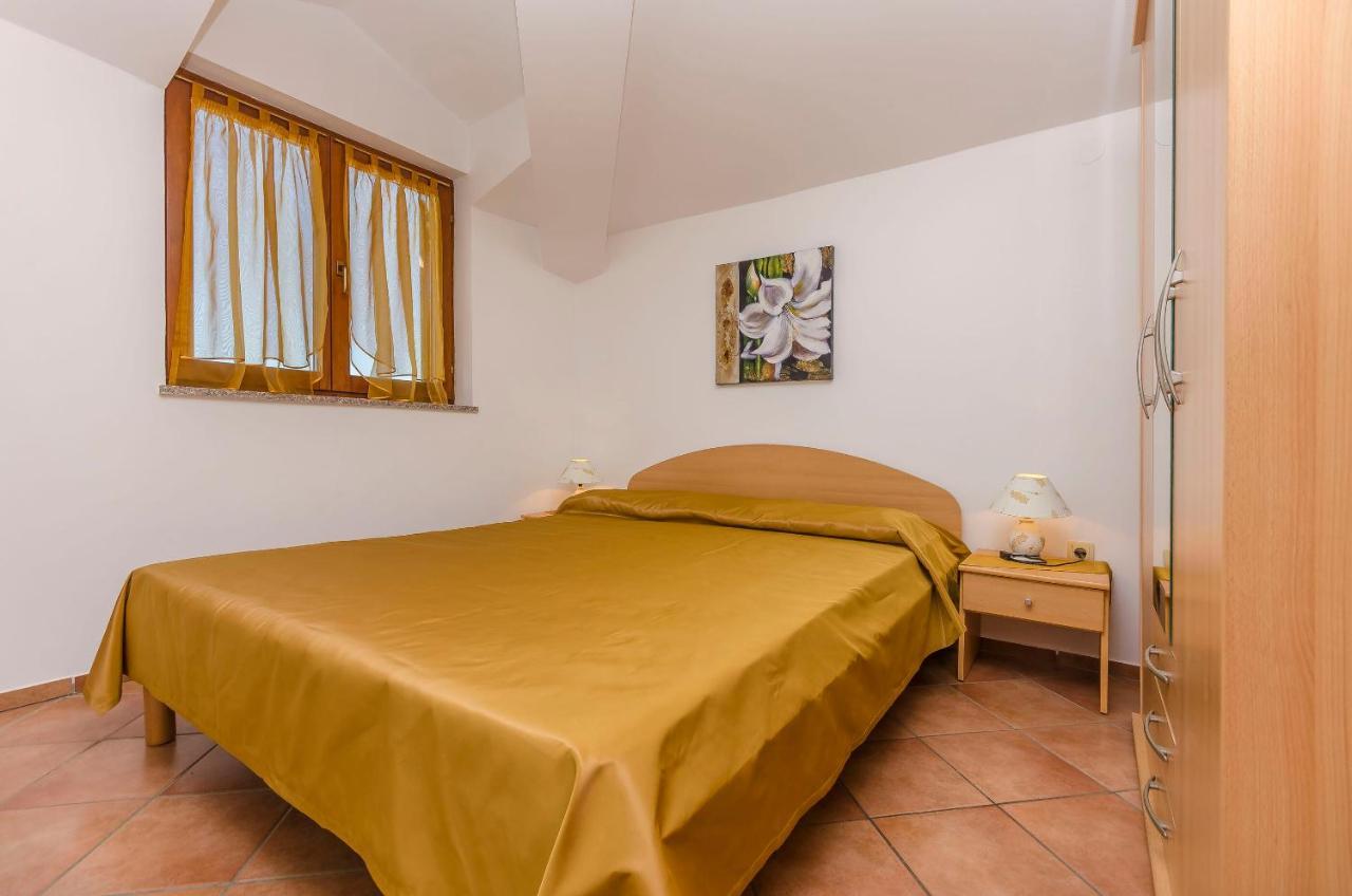 Apartments Villa Estella Srima Exteriér fotografie